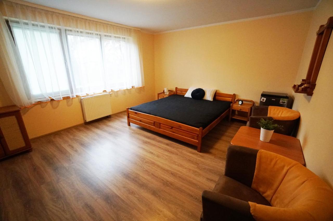 Bed and Breakfast Willa Nad Oczkiem Свиноуйсьце Экстерьер фото